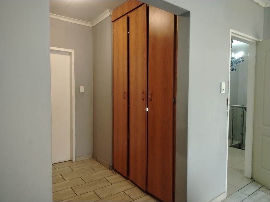 3 Bedroom Property for Sale in Waterval East North West